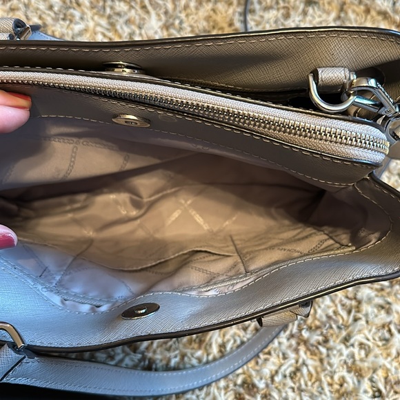 Michael Kors Savannah Crossbody - Picture 10 of 16